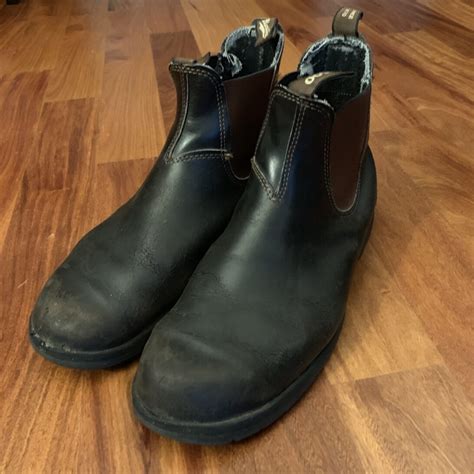 are there fake blundstones